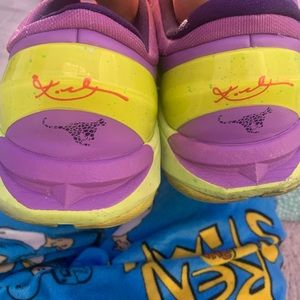 Nike Kobe 7 Christmas leopard basketball shoes size 6.5